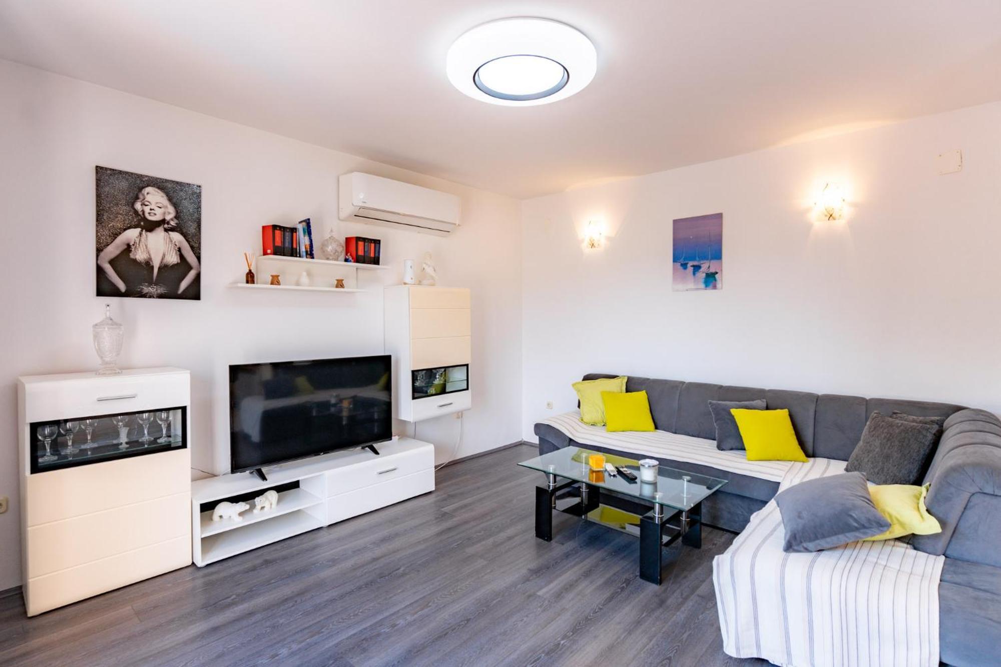 Apartments Lores Раб Экстерьер фото