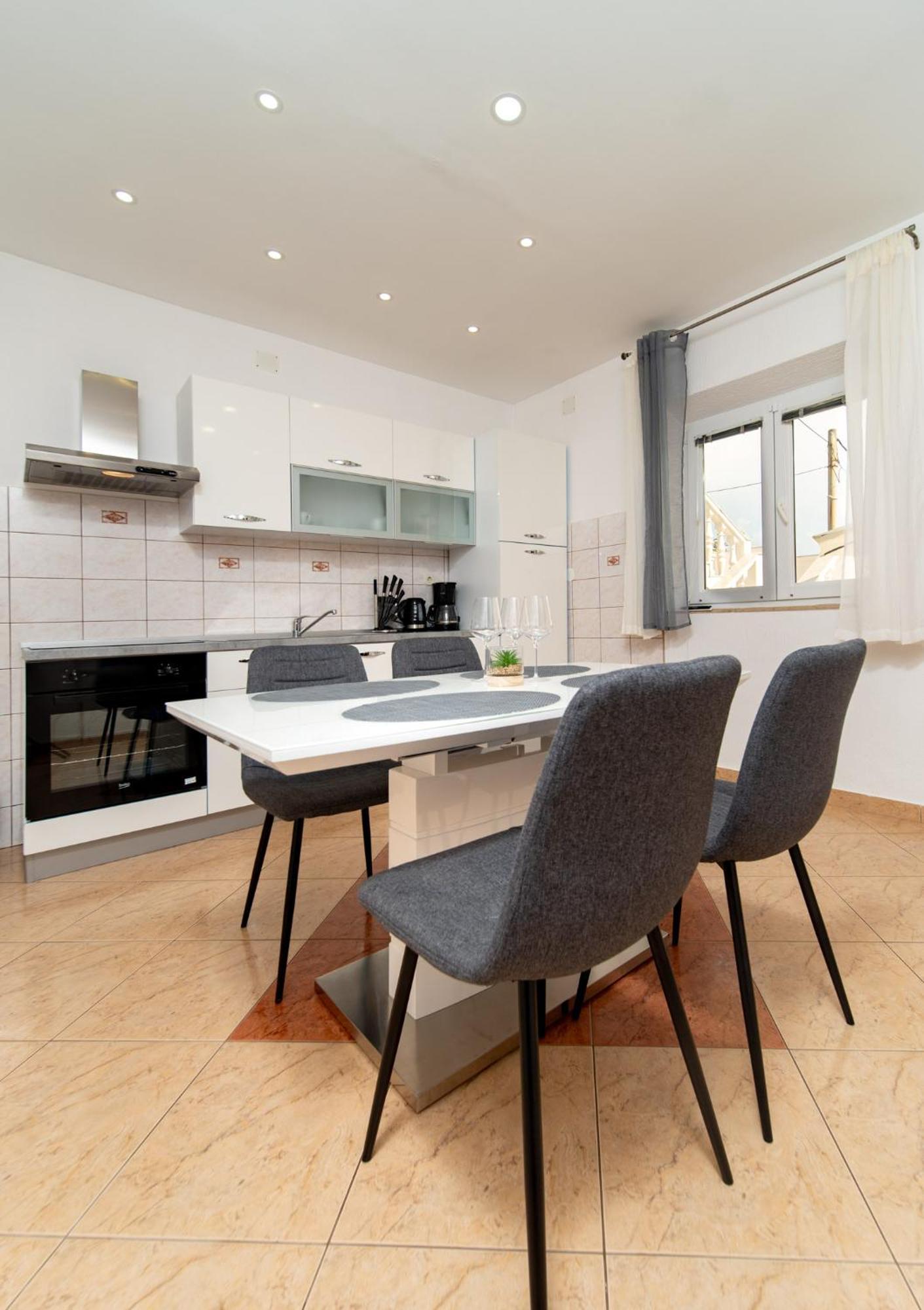 Apartments Lores Раб Экстерьер фото