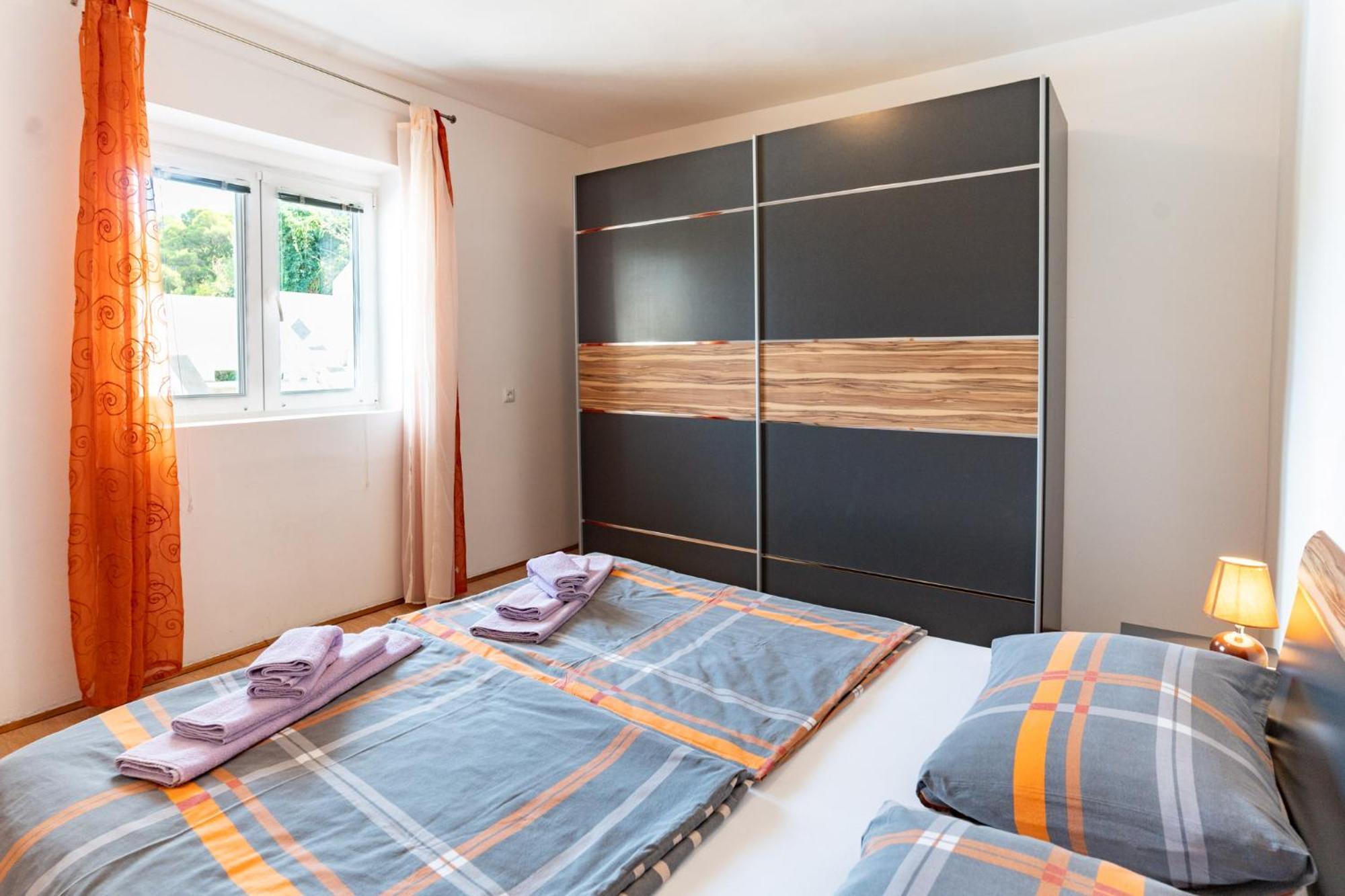 Apartments Lores Раб Экстерьер фото