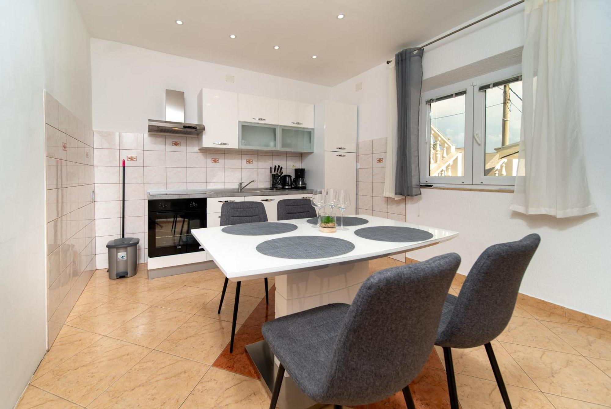 Apartments Lores Раб Экстерьер фото